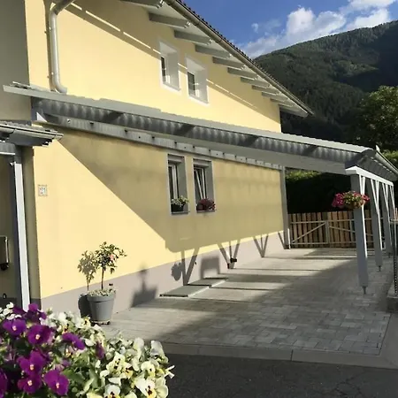 Apartment Gemuetliche 75 Qm Mit Balkon Und Blick Auf Das Goldeck, Mit E-ladestation *