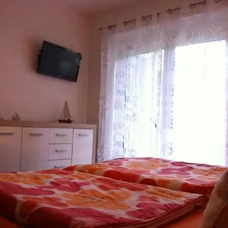 Gemuetliche 75 Qm Mit Balkon Und Blick Auf Das Goldeck, Mit E-ladestation *